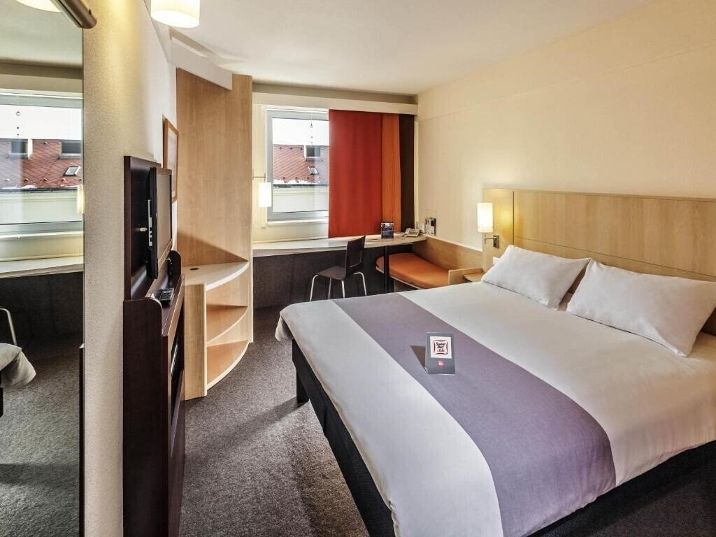 Изображение Ibis Old Town 3*