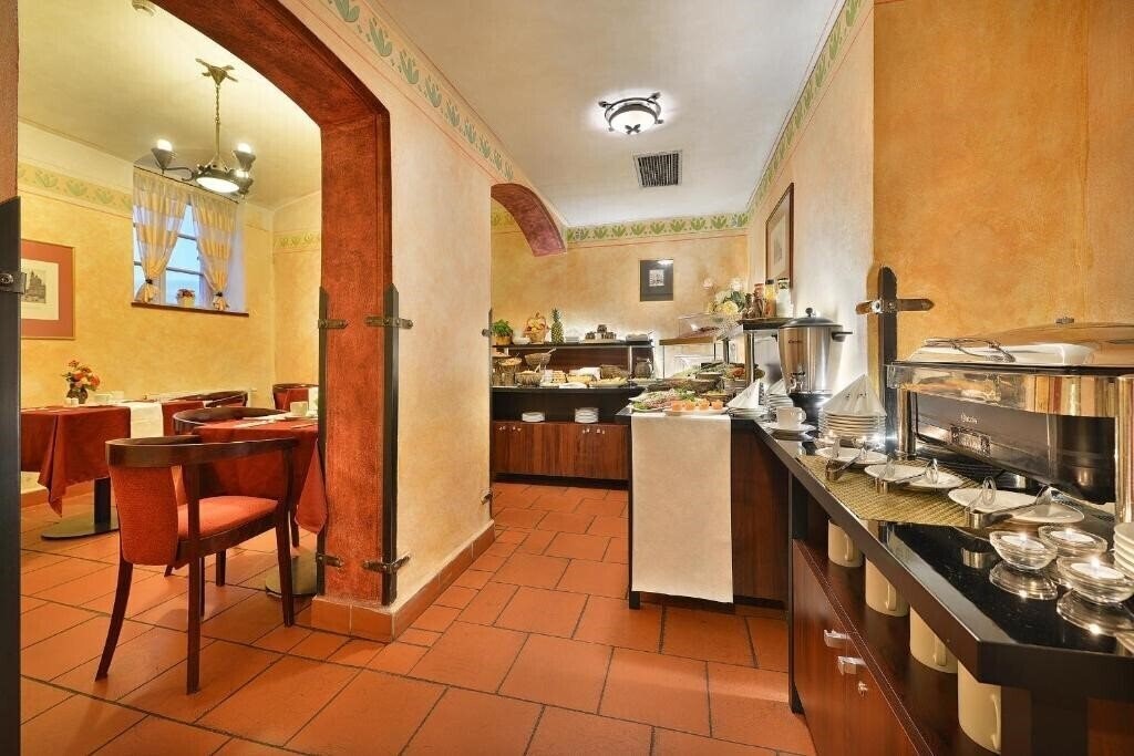 Obraz Jeleni Dvur 3*