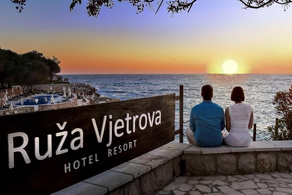 Готель Wind Rose Resort (ex. Ruza Vjetrova) 4*