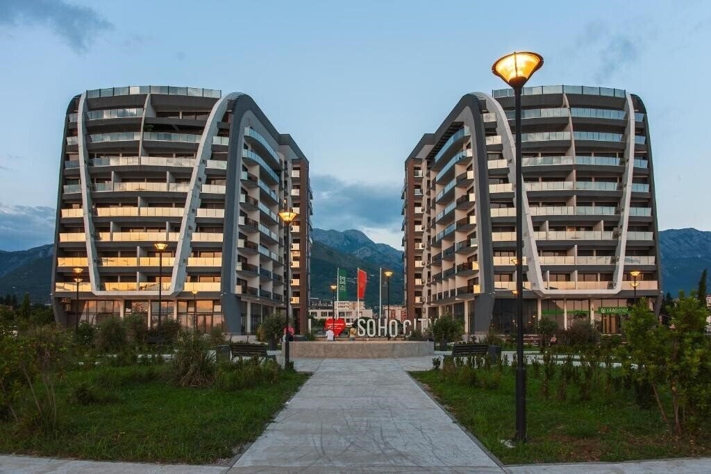 Zdjęcie Soho Suites 4*