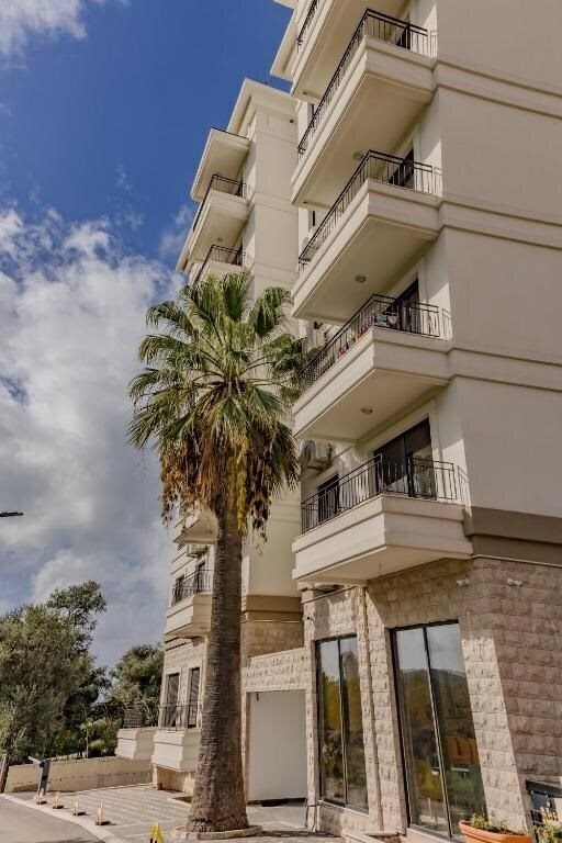 Zdjęcie Hotel Pharos Bar 3*