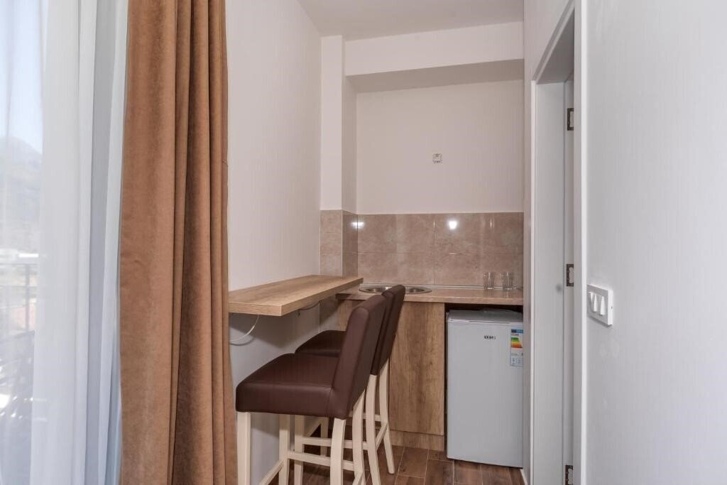 Фото Hotel Pharos Bar 3*