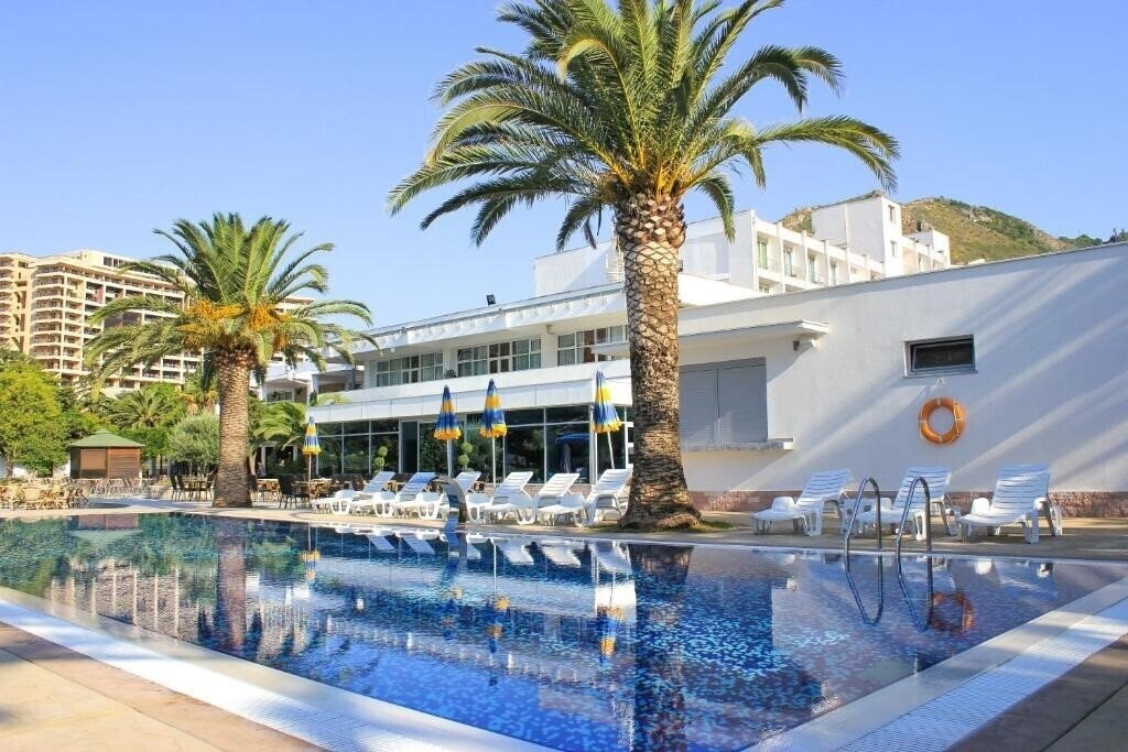 Фото Montenegro Beach Resort 4*