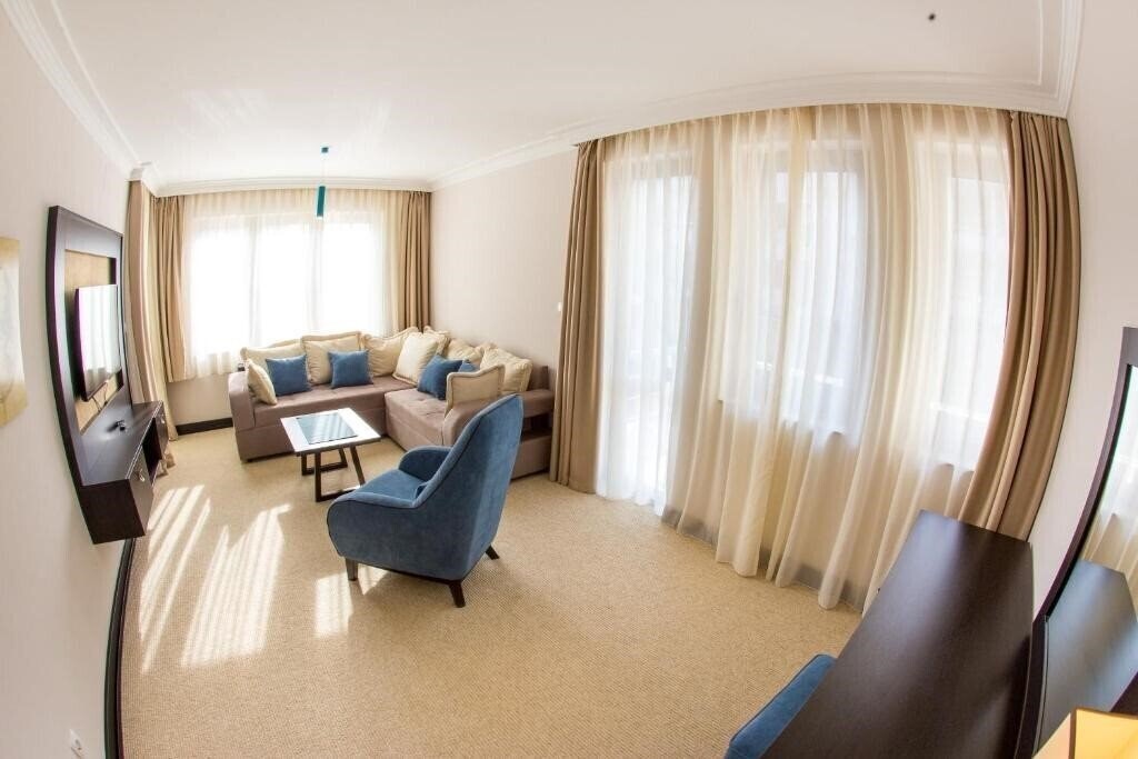 Фотография Nion Hotel Becici 3*