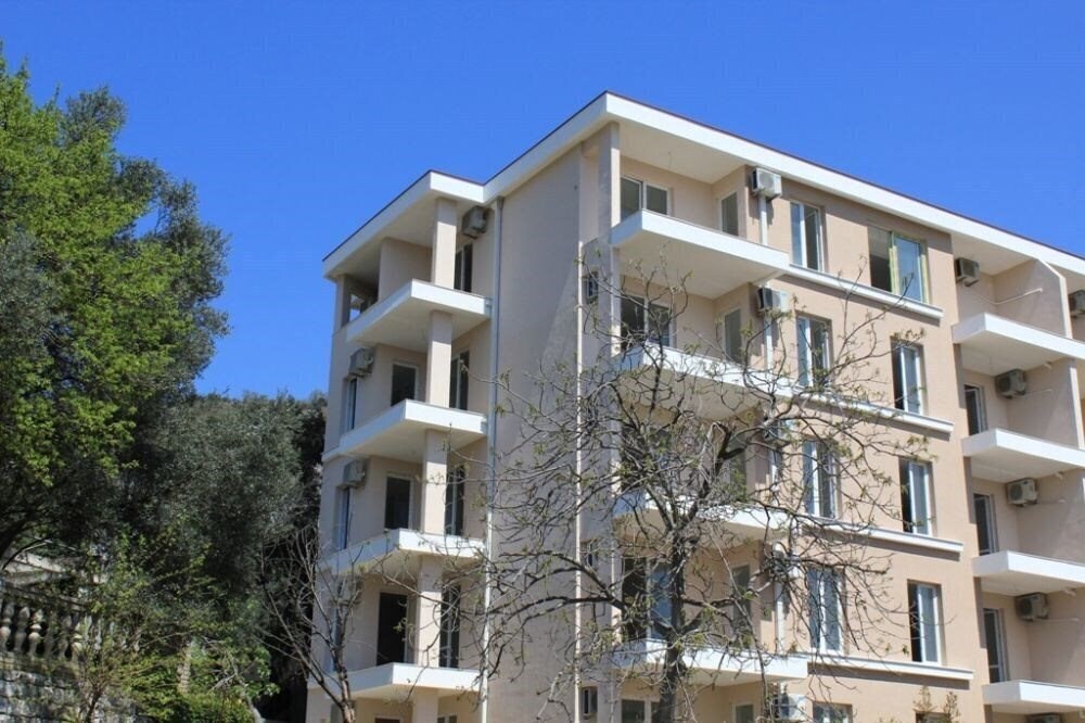 Отель Becici Lux villa 4*