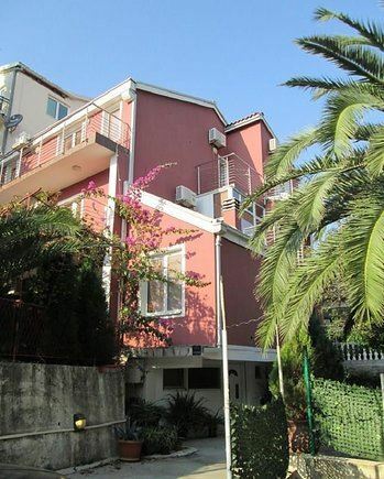 Готель Villa Ms 2*