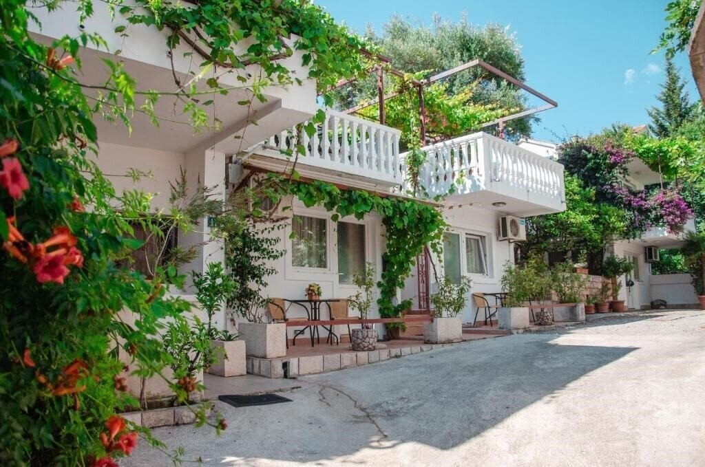 Готель Апартаменты «Lagator» 3*