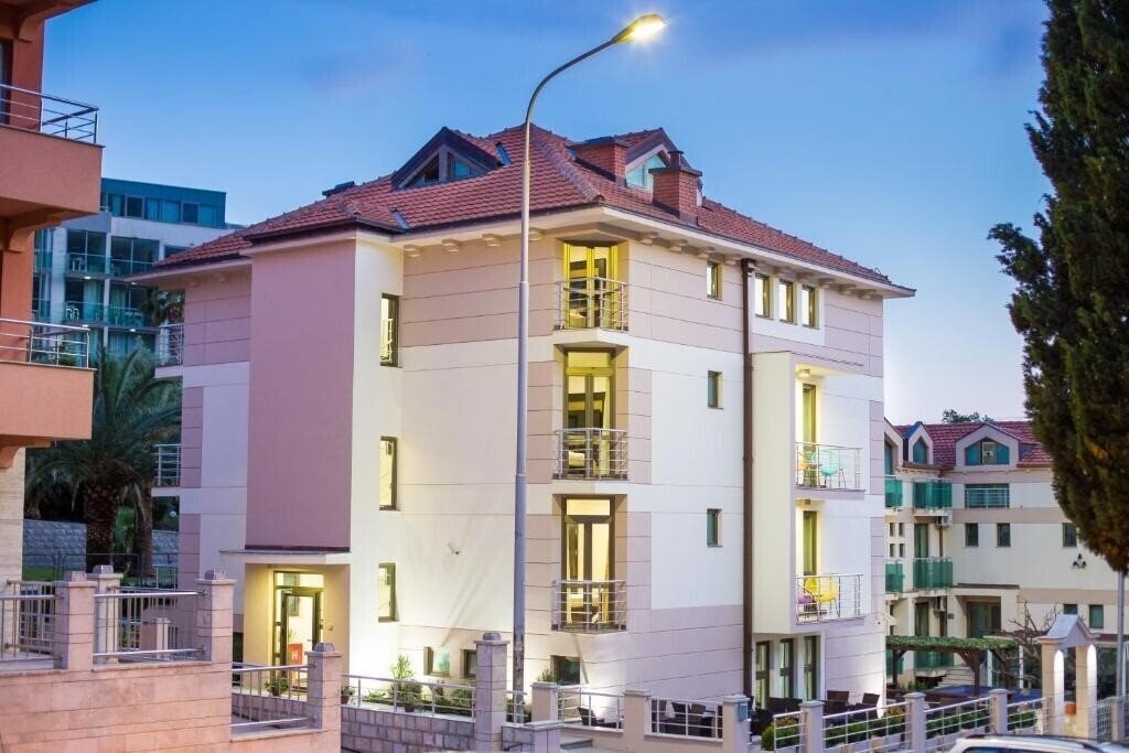Hotel Hotel Swiss Holiday 4*