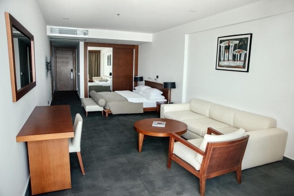 Zdjęcie Grand Avala 4*