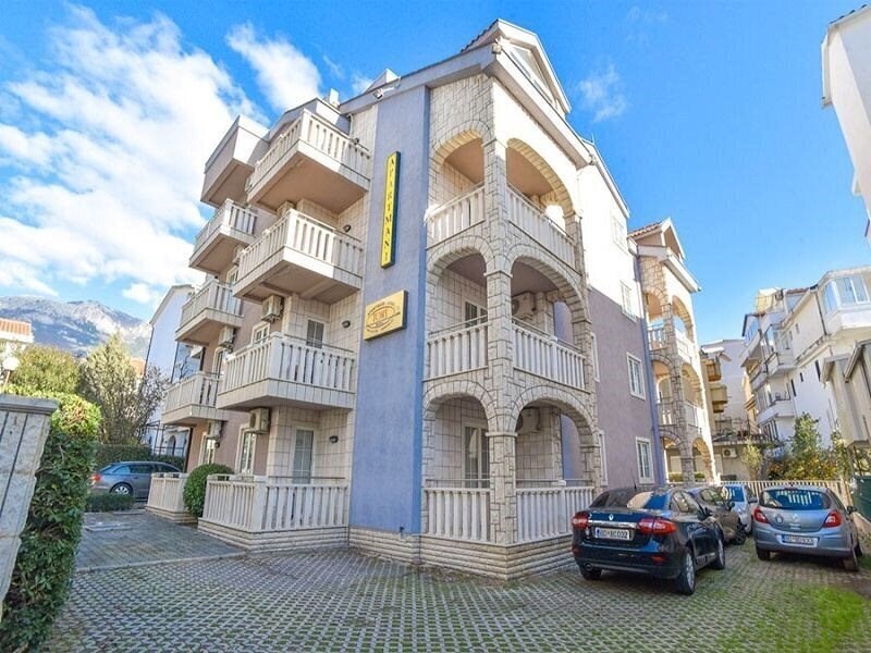 Hotel Apartments Tomy 3*