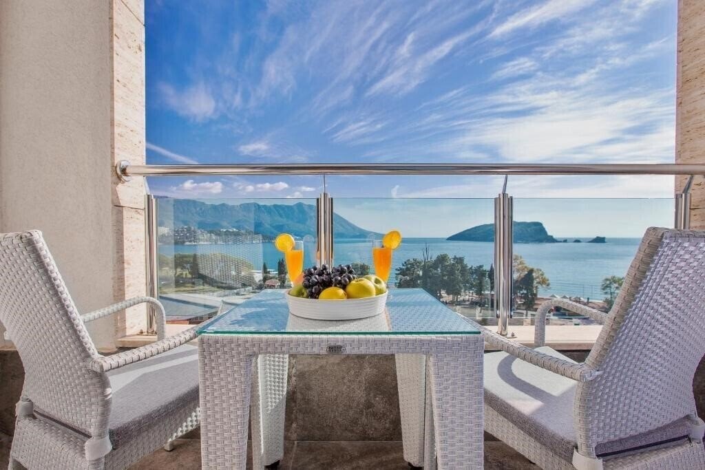 Готель Bracera 4*