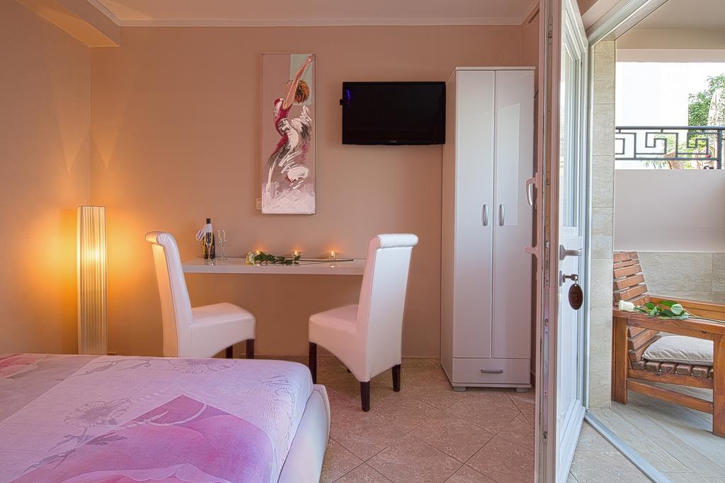 Hotel Villa Simona 3*