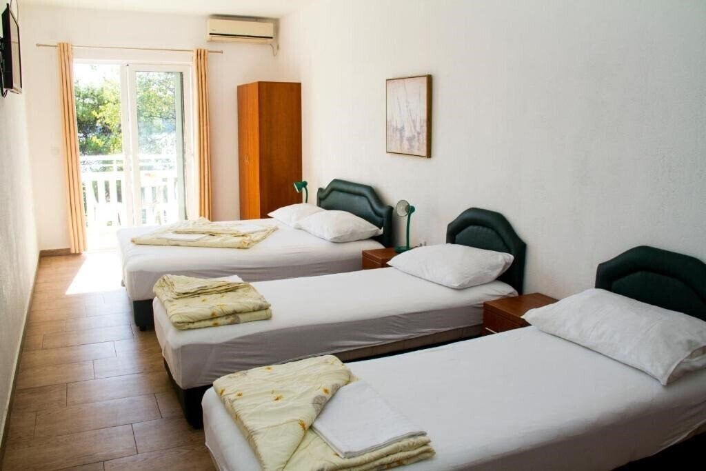 Zdjęcie Galija Jaz 3*