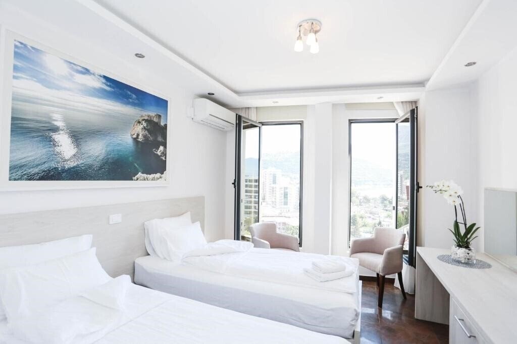 Zdjęcie Garni Hotel Arka 3*