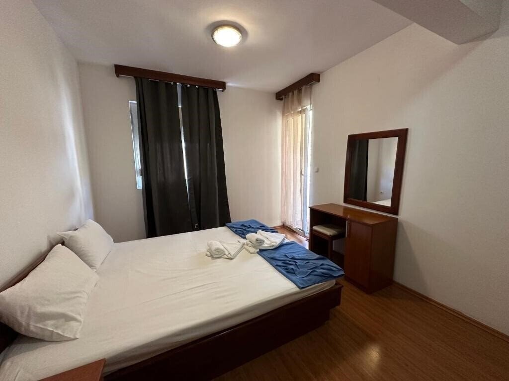 Zdjęcia Jovan Apartments 3*