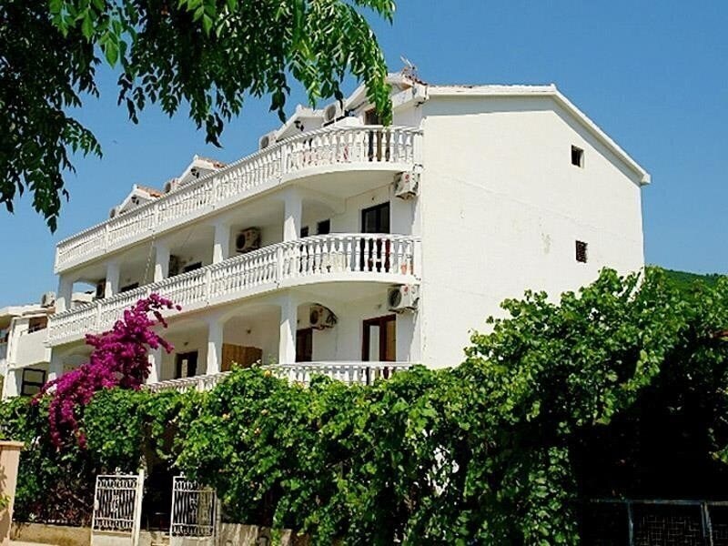 Готель More App 3*