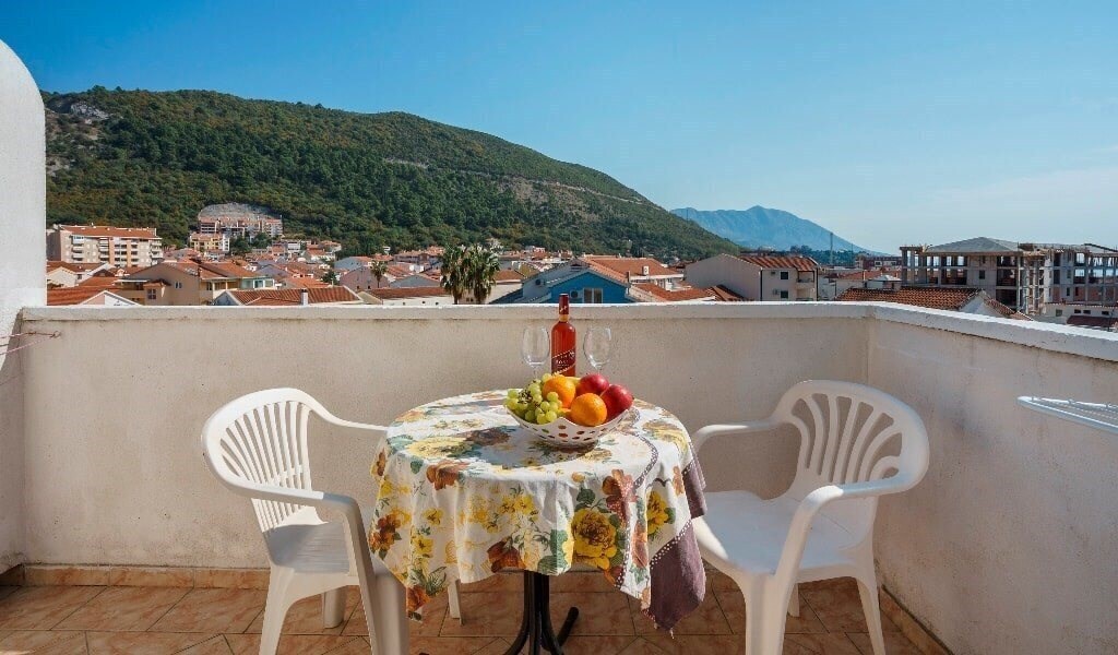 Zdjęcie Monterio Class "B" 2*