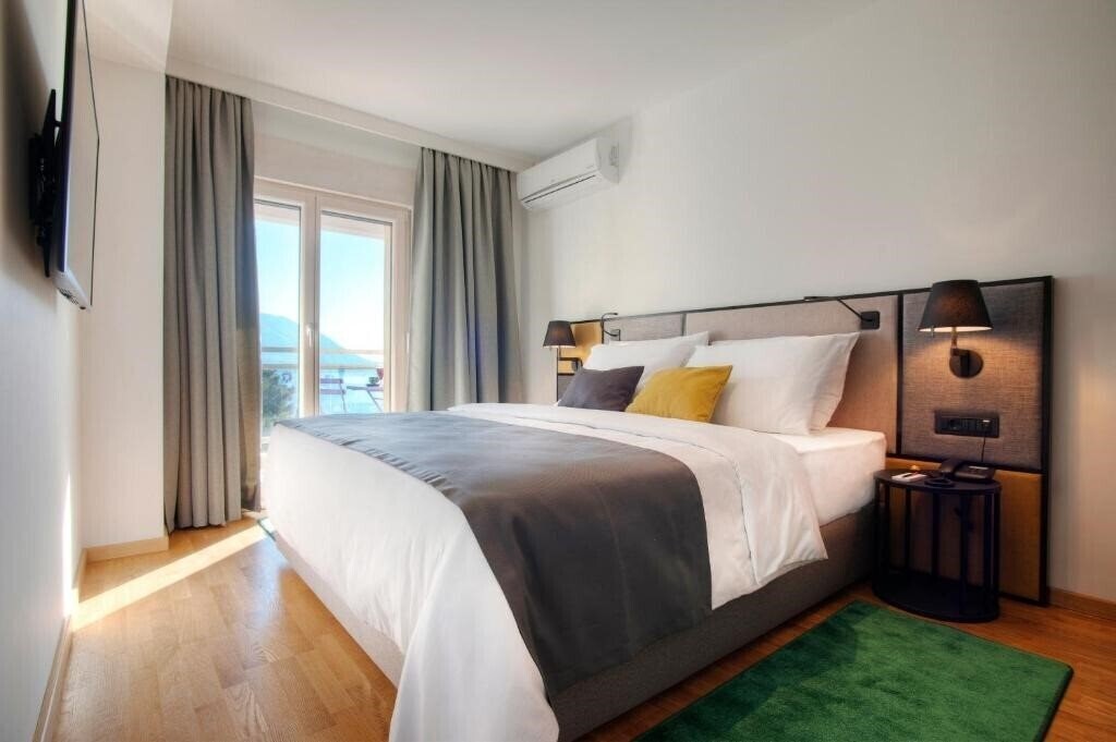 Zdjęcie Hotel Fontana 4*