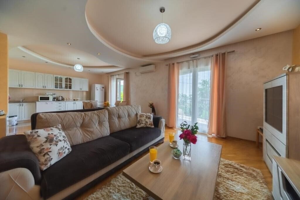 Obraz Sunny Hill (Cottage) 3*