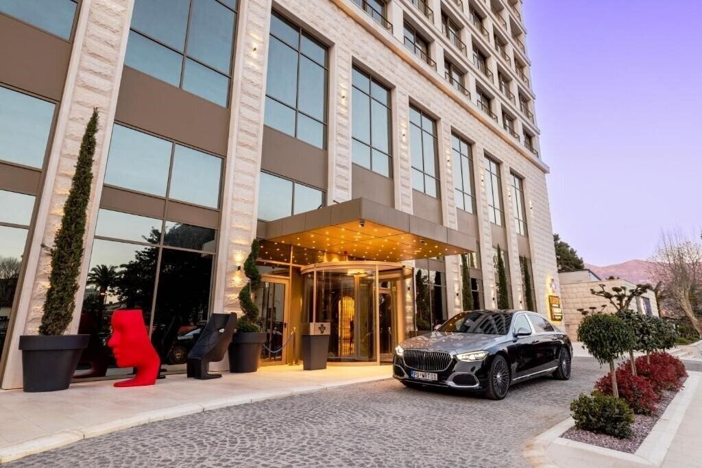 Картинка Merit 5*