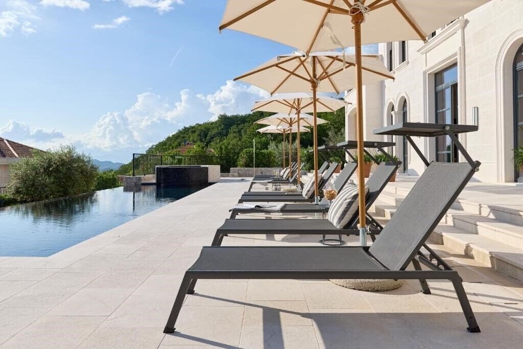 Готель Eterno Villas (ex. Maison Lucha) 5*