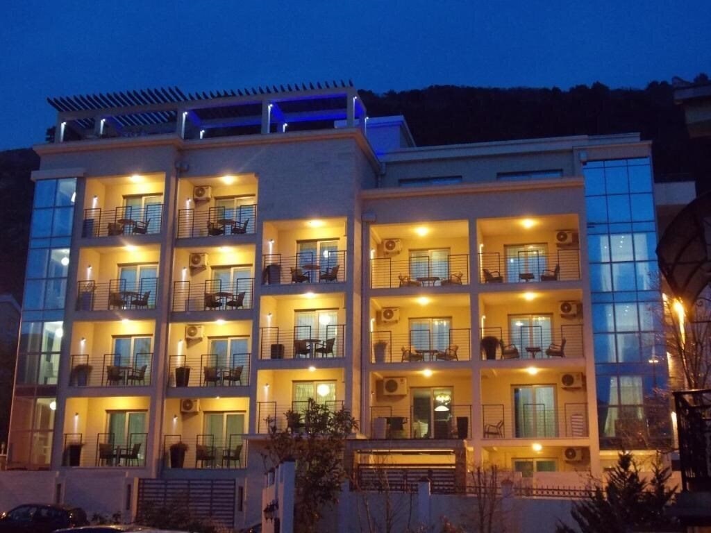Изображение Grand Palazzo Budva 4*