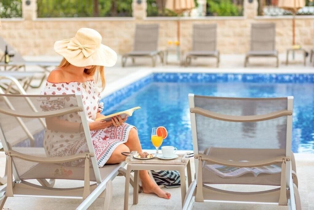 Изображение Luxury Apartments Queen 4*