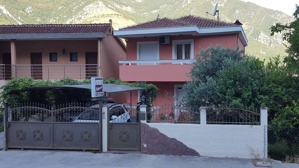 Hotel Villa Popovic Lazo 3*