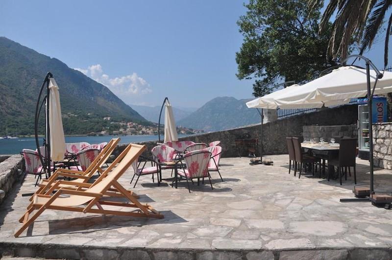 Obraz Kamena Palata 3*