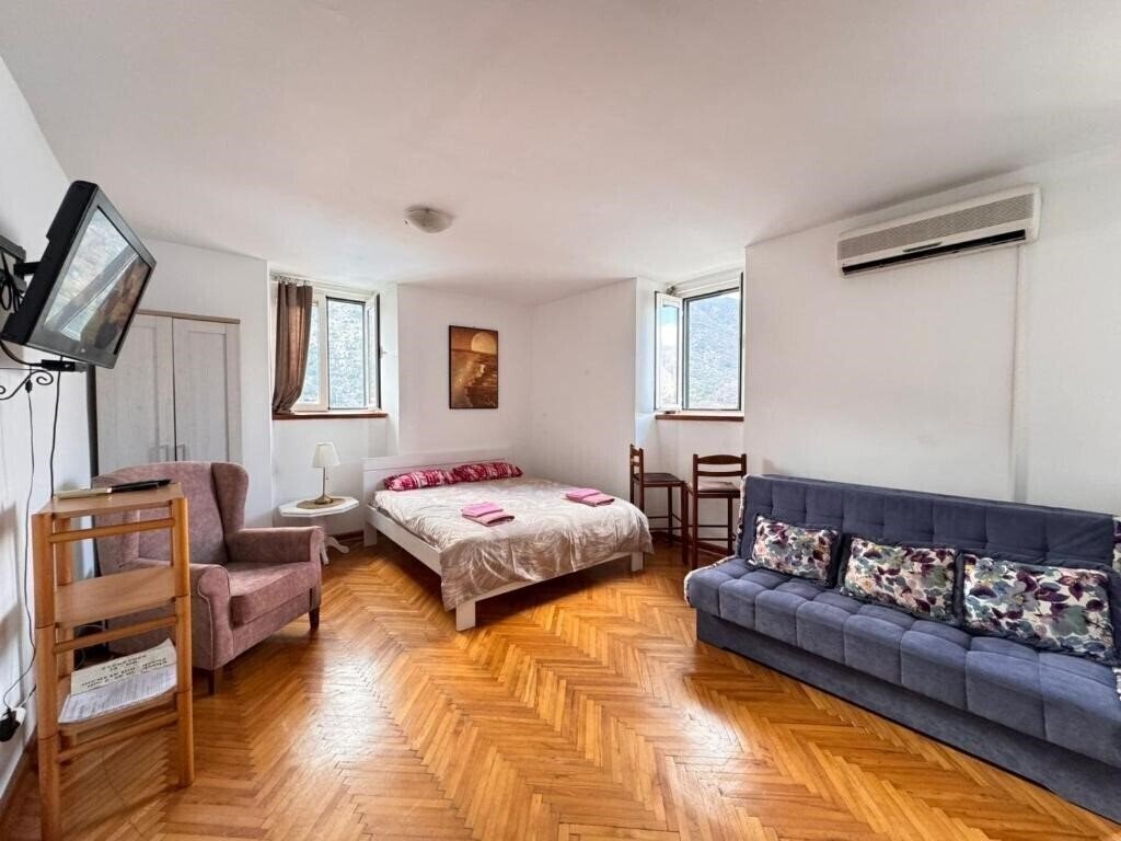 Hotel Kamena Palata 3*