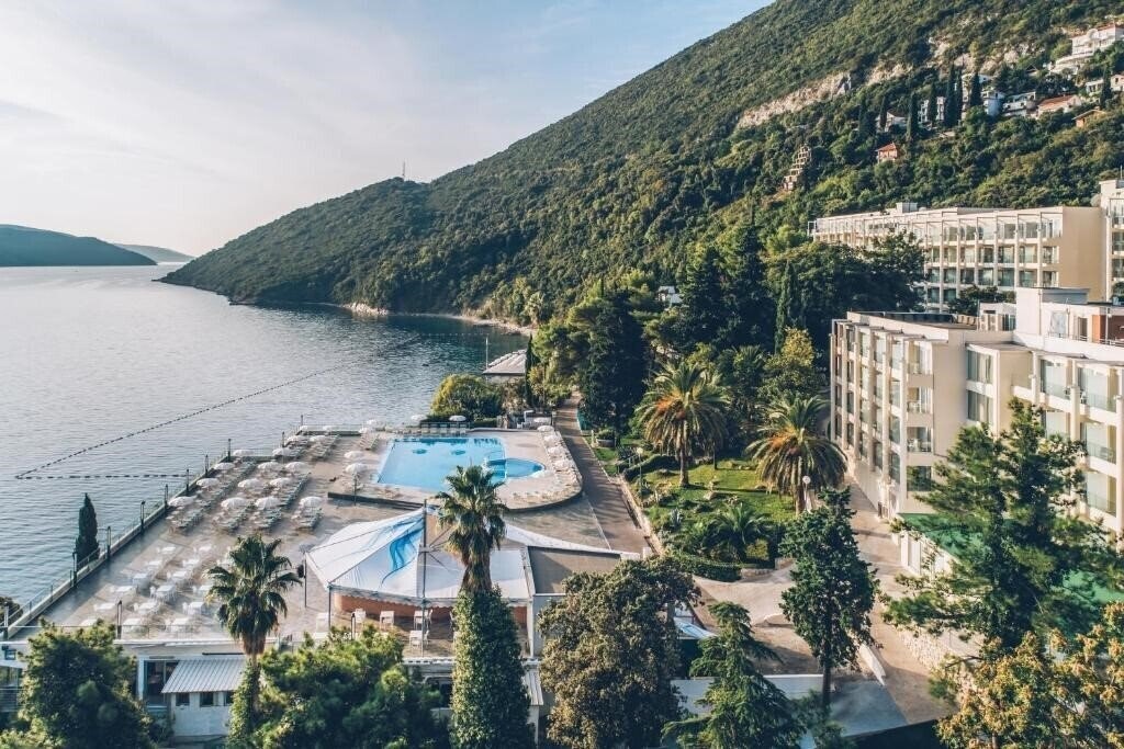 Hotel Iberostar Waves Herceg Novi (ex. Riviera Resort) 4*