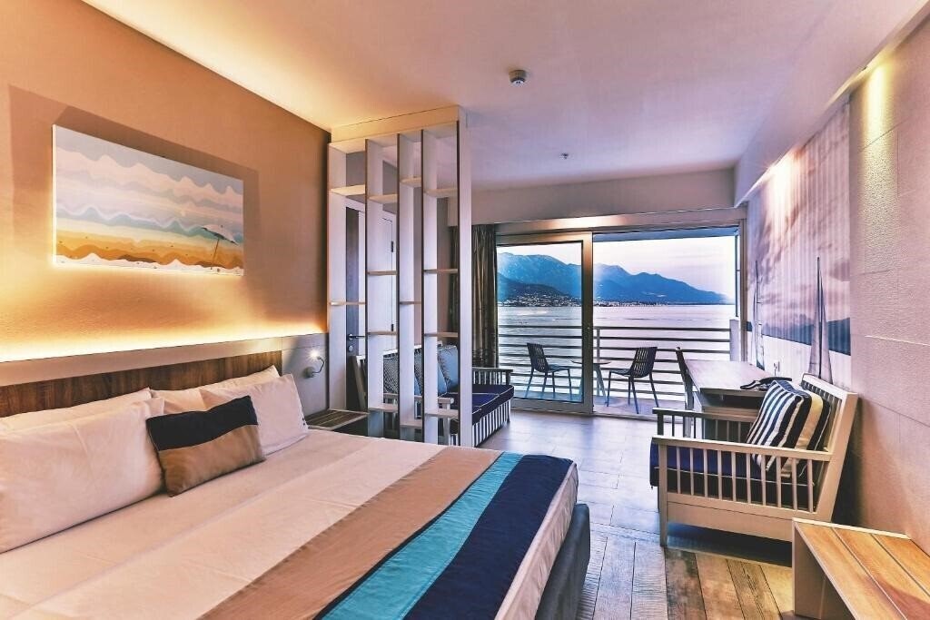 Фото Carine Delfin Bijela (ex. Iberostar Bijela Delfin) 4*