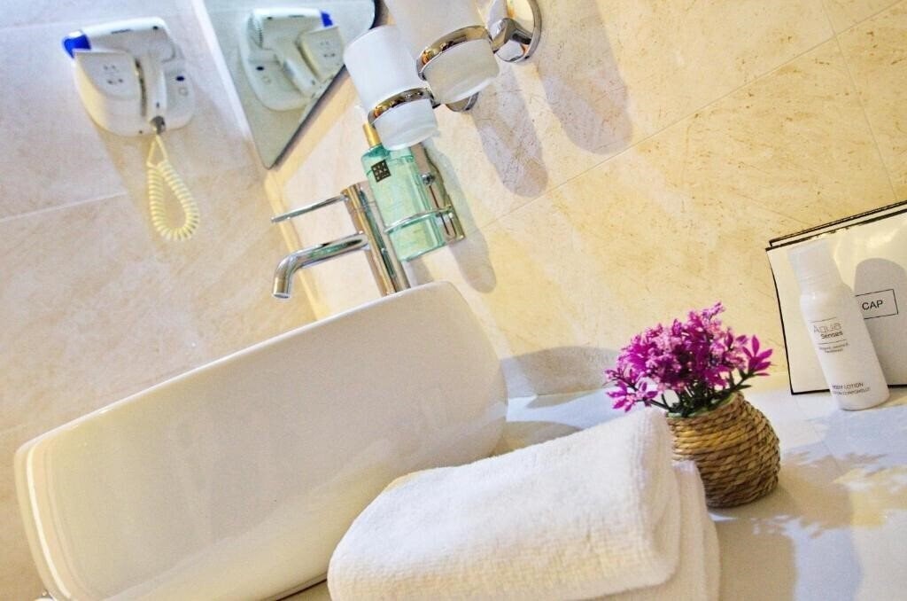 Фотографія Porto In 4*