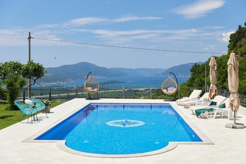 Готель Apartments Carpe Diem 5*