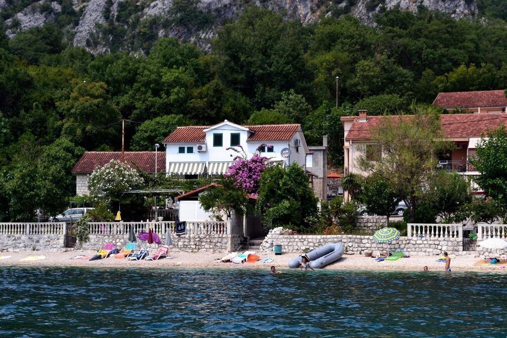 Hotel Villa Radojkovici 3*