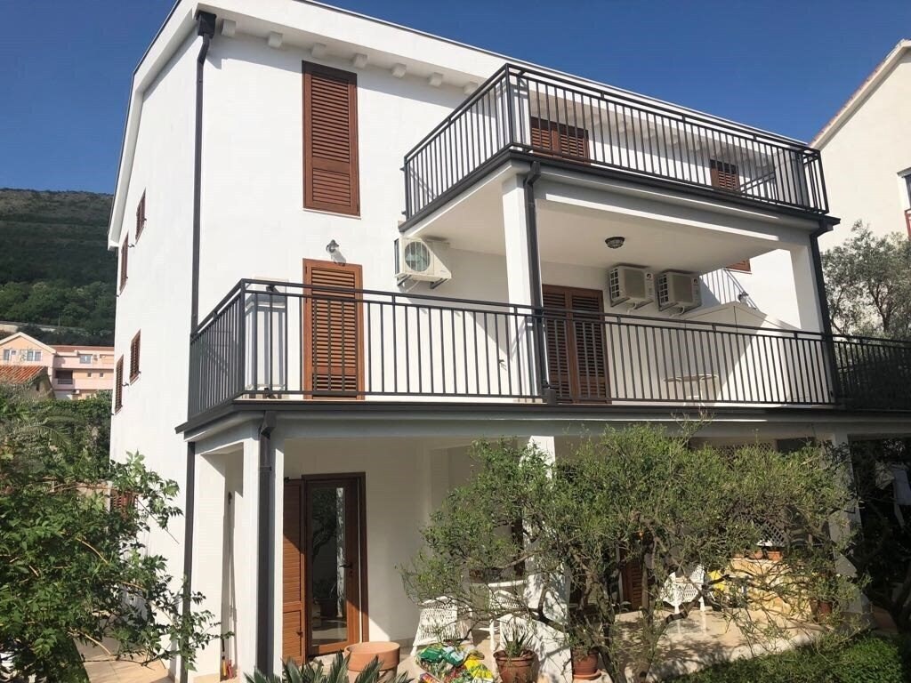 Отель Markop 3*