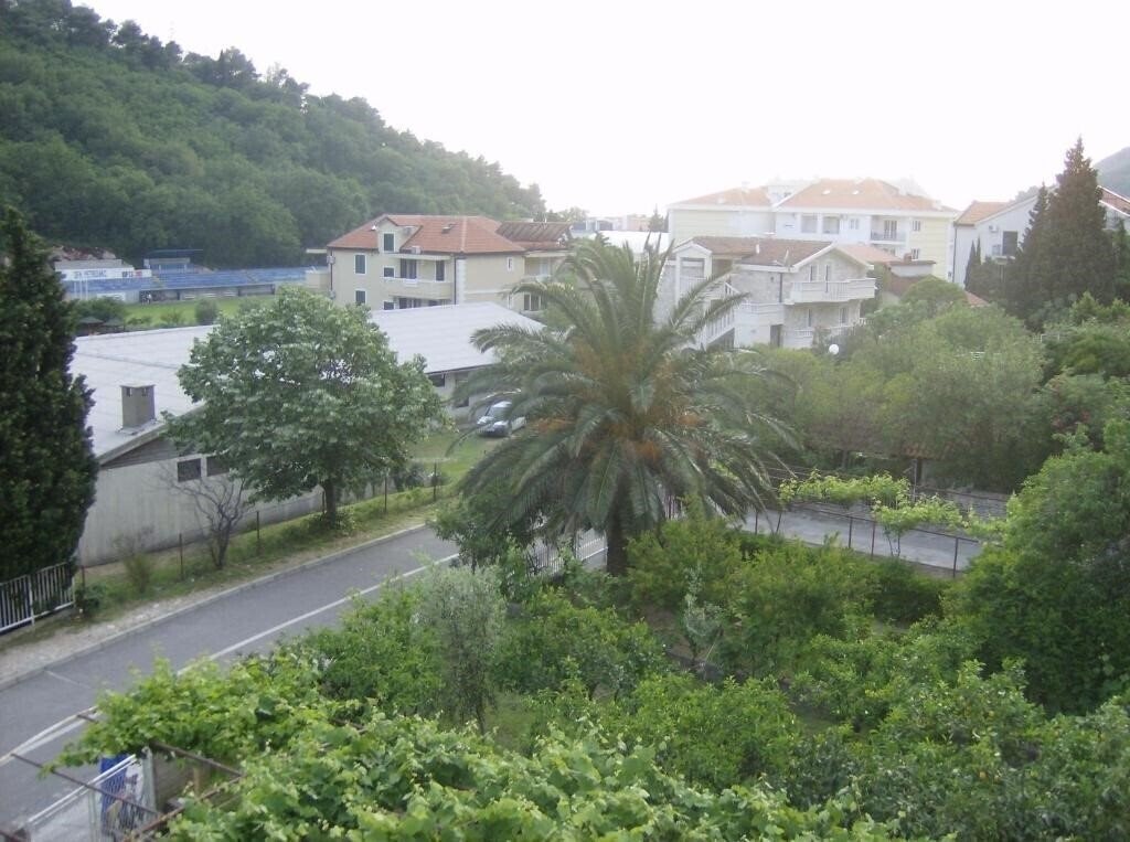 Зображення «Lautasevic» 3*