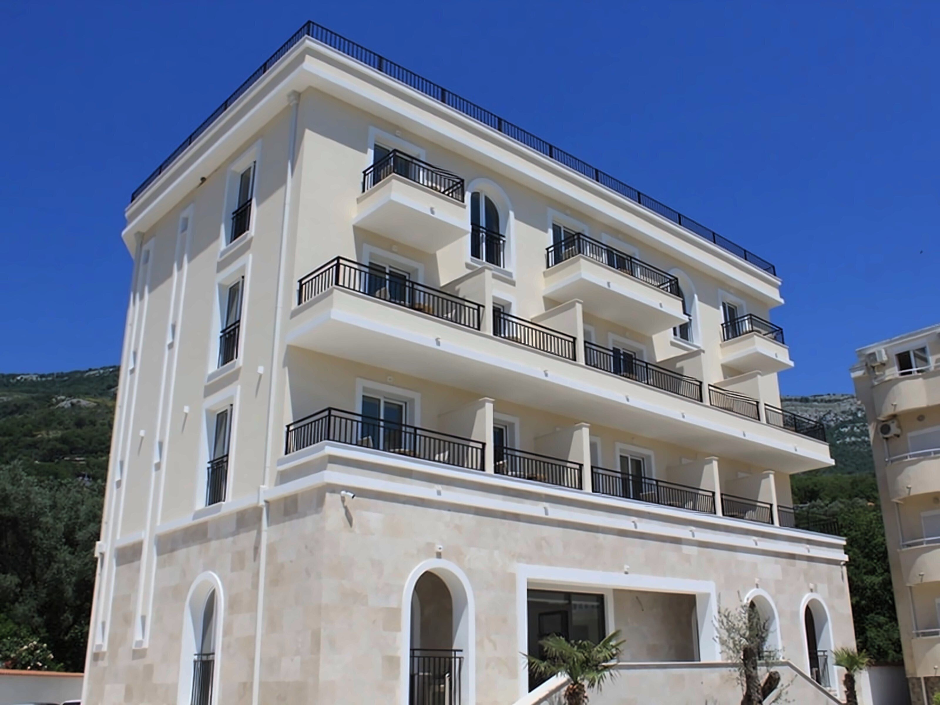 Готель Ponta Buljarica Residence Villa 4*