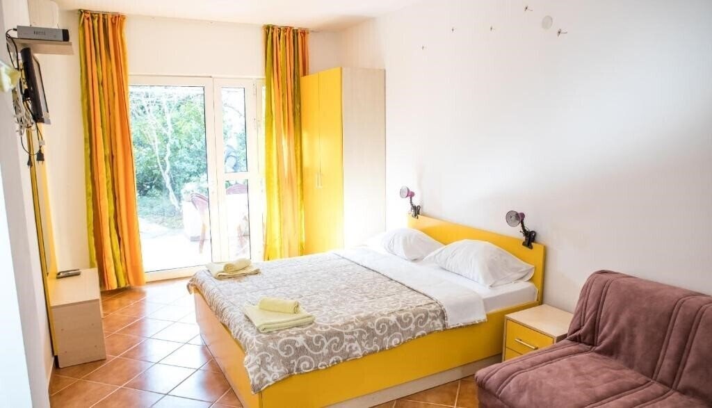 Готель Villa Nada 3*