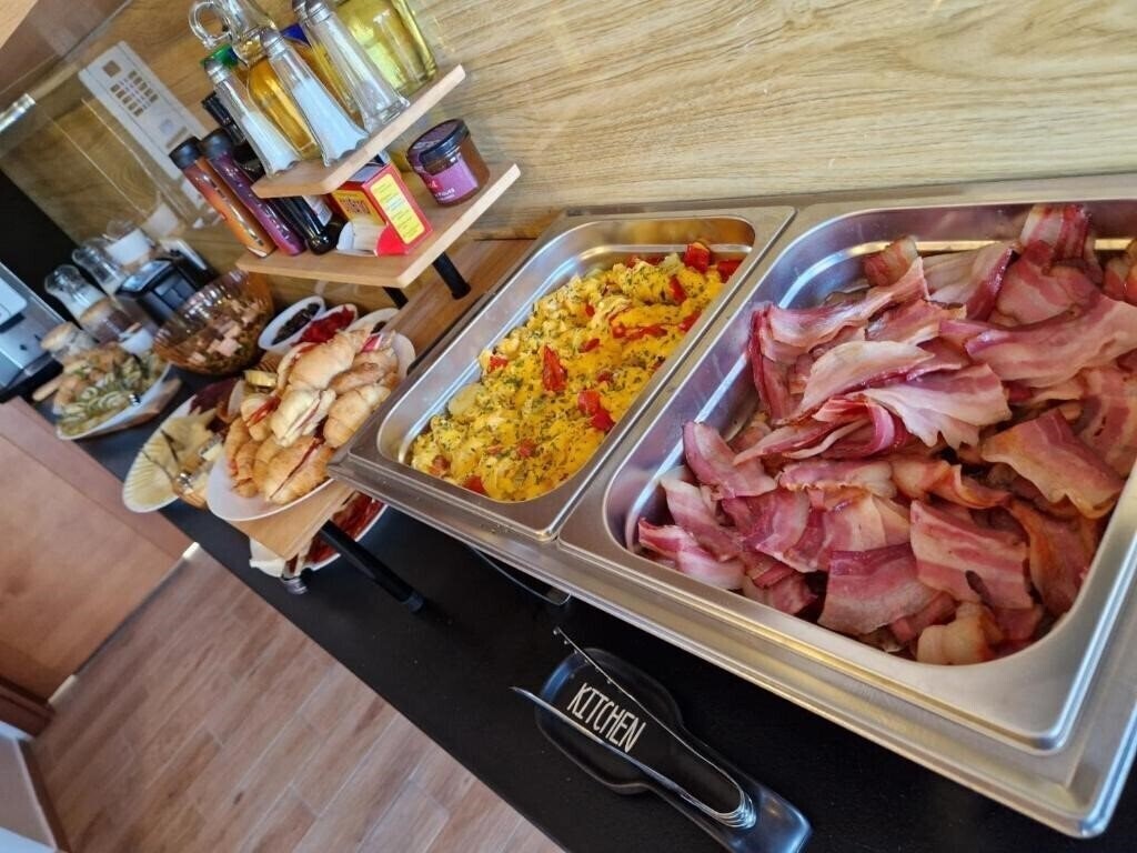 Zdjęcia Kopitovic App 3*