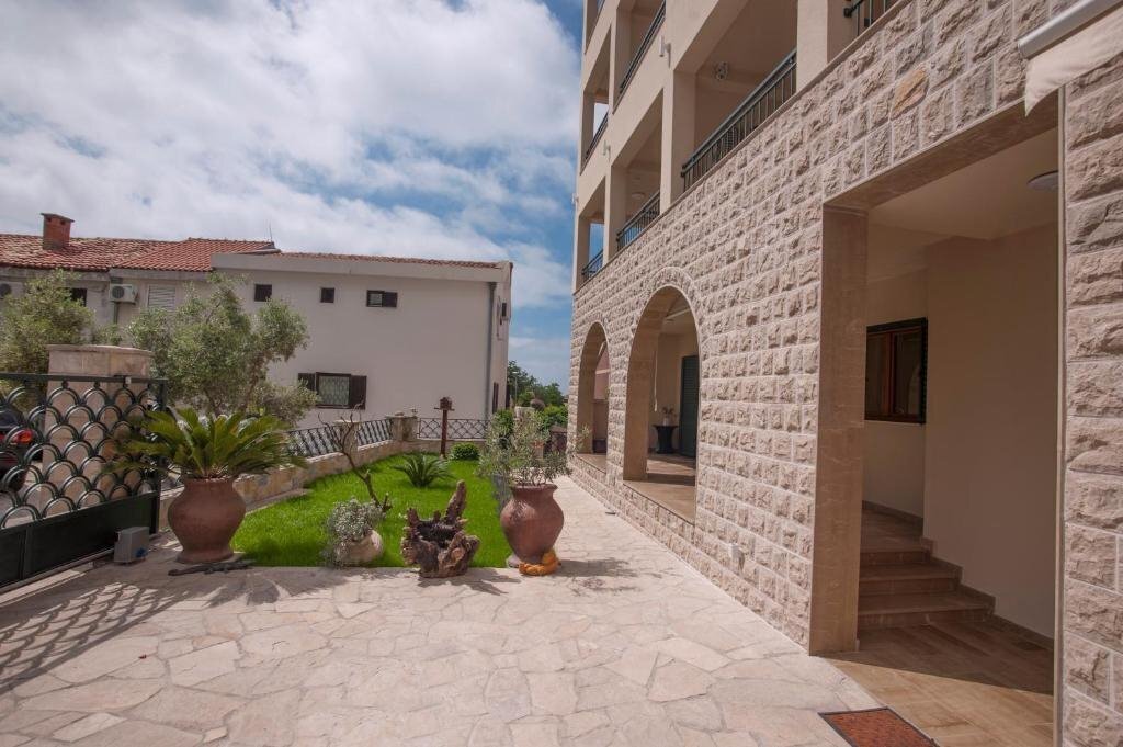 Zdjęcie Guest Houese Medin Apartments 3*