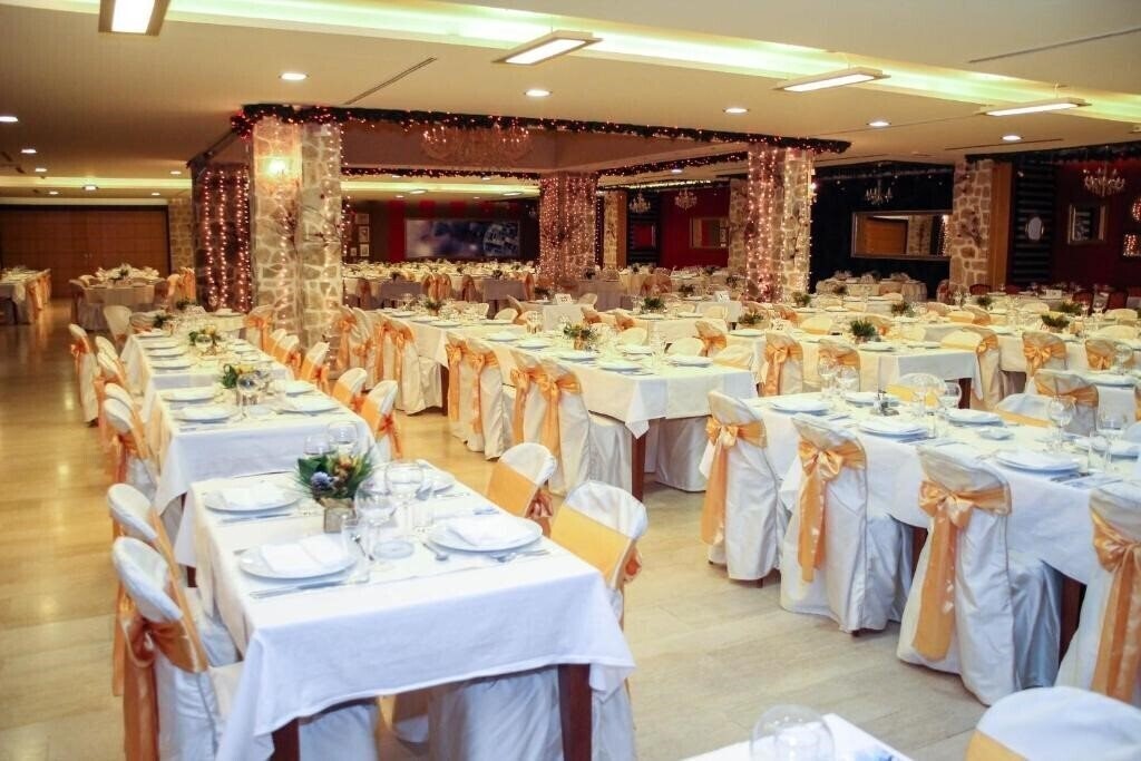 Zdjęcie Hotel Palas 4*