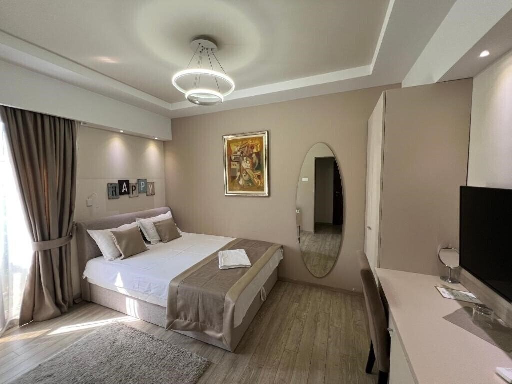 Зображення Holiday Hotel Podgorica 3*