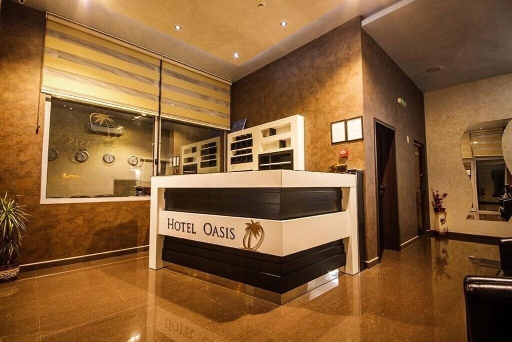 Zdjęcie Hotel Oasis 4*