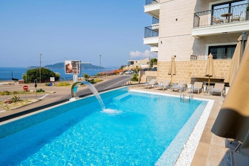 Zdjęcie Exclusive Hotel 4*