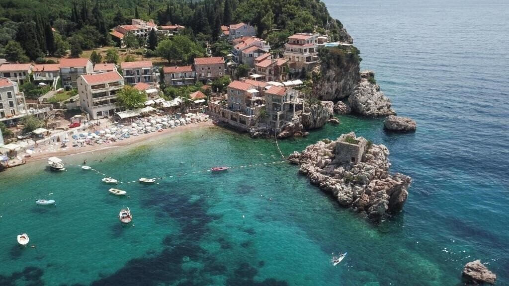 Hotel Kazanegra Apartments 4*