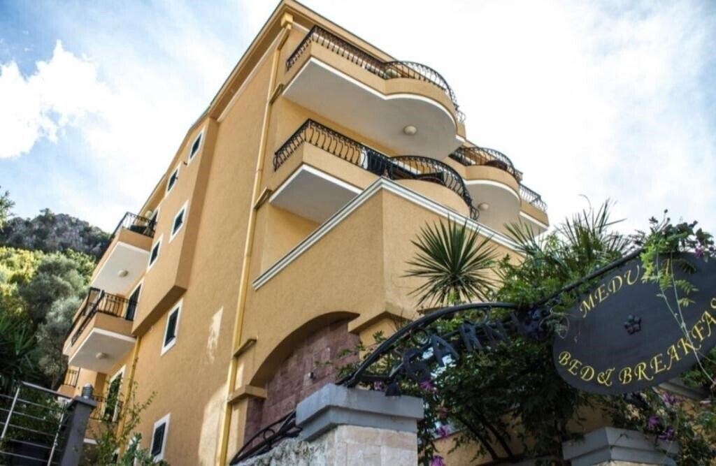 Hotel Garni Hotel Meduza 3*