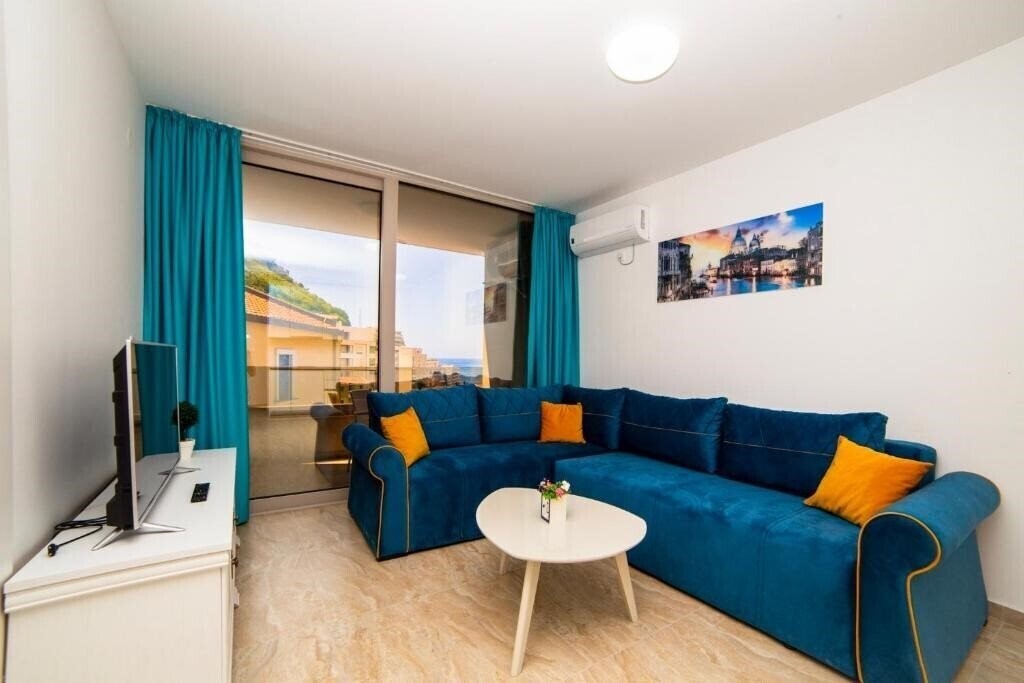 Zdjęcia Apartments Obala Aura 4*