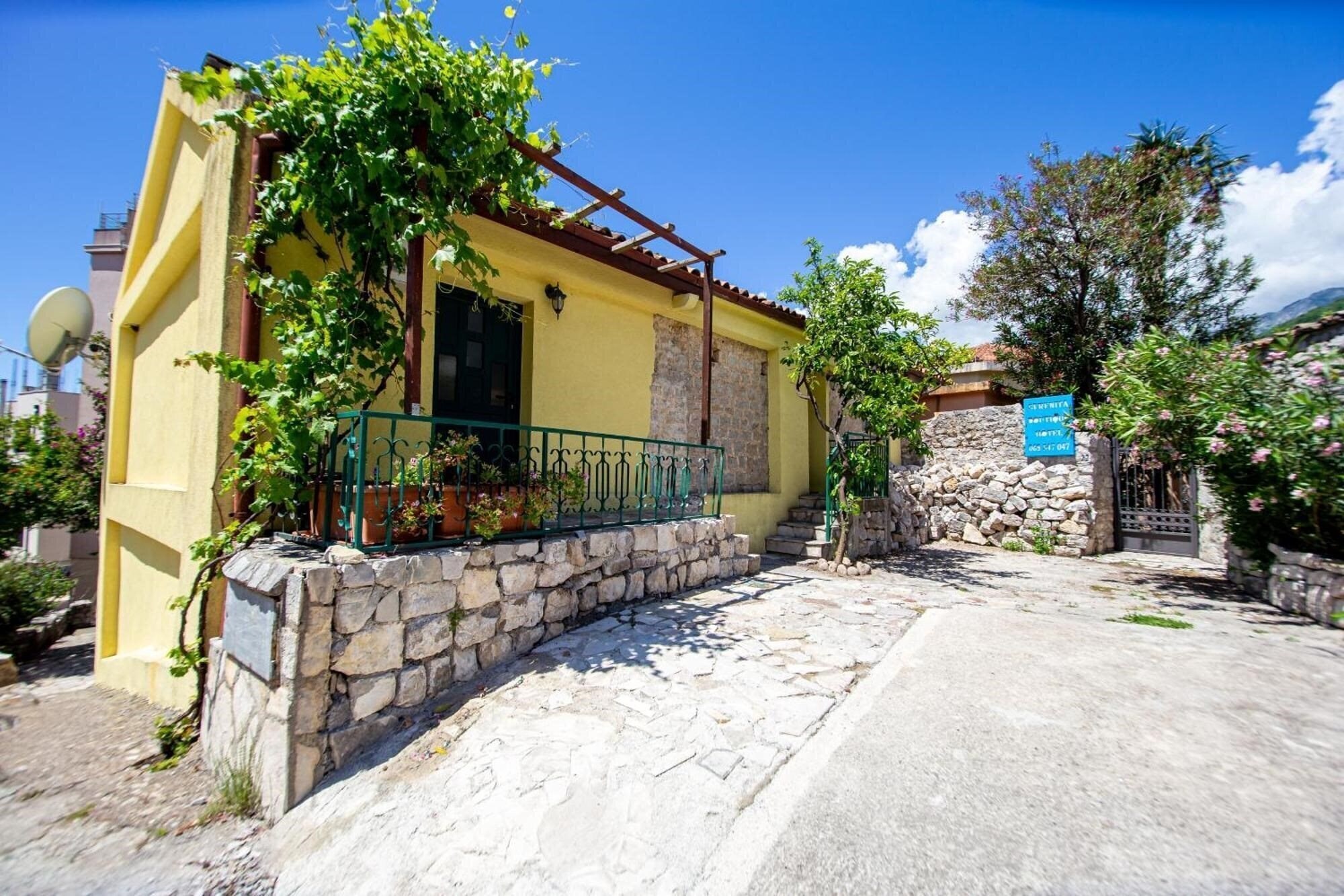 Hotel Kole Apartments 3*