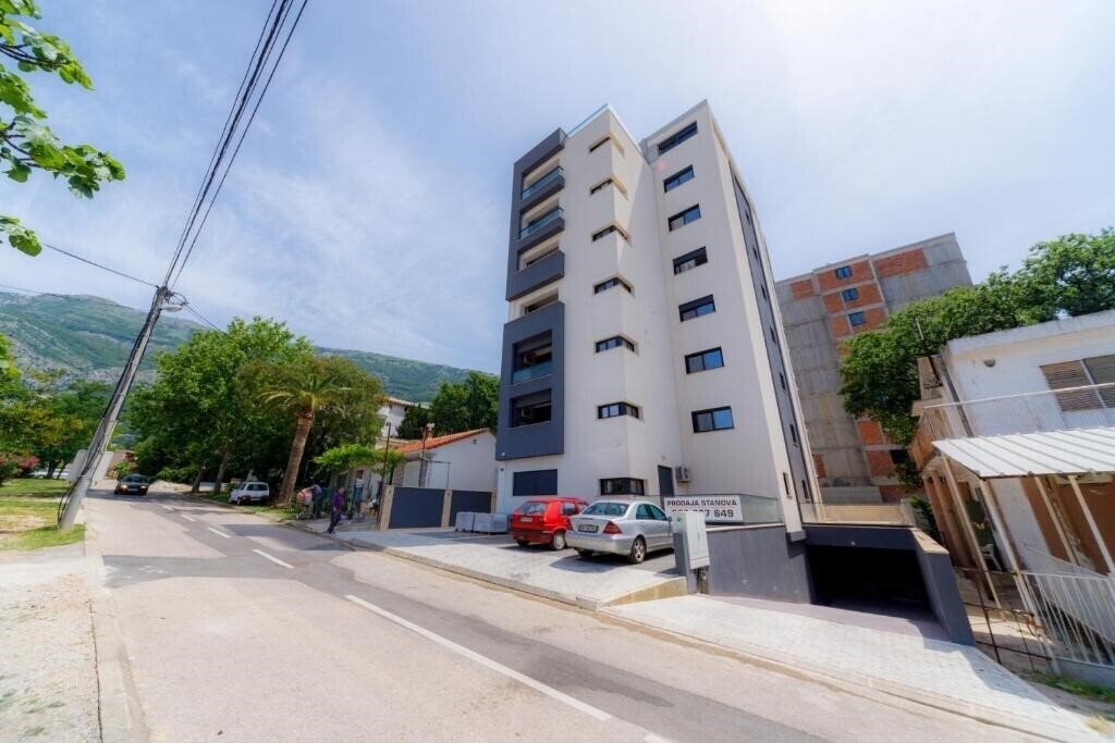 Hotel N Apartment 3*